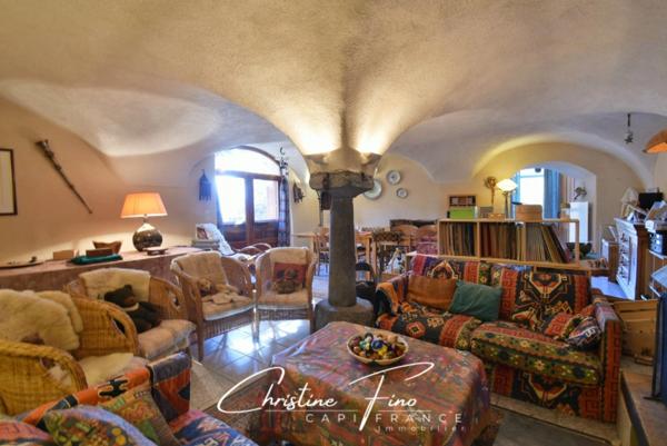 SERRE CHEVALIER - LA SALLE LES ALPES Belle maison de village avec extérieur