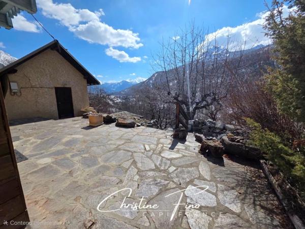 SERRE CHEVALIER - LA SALLE LES ALPES Belle maison de village avec extérieur
