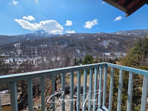 SERRE CHEVALIER - LA SALLE LES ALPES Belle maison de village avec extérieur