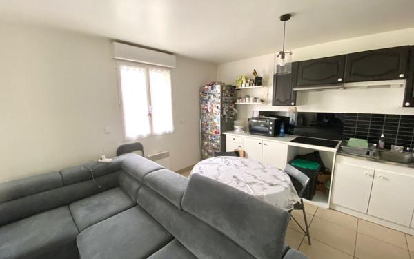 Appartement à vendre    3 pièces •  Épône
