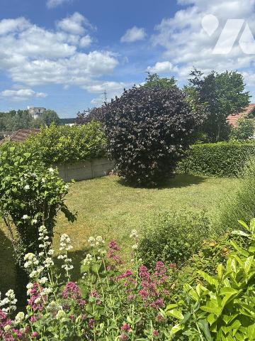 GRAND-COURONNE. Au calme, maison 3 ch sur sous-sol complet