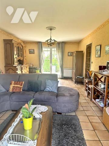 GRAND-COURONNE. Au calme, maison 3 ch sur sous-sol complet