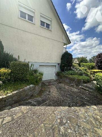 GRAND-COURONNE. Au calme, maison 3 ch sur sous-sol complet