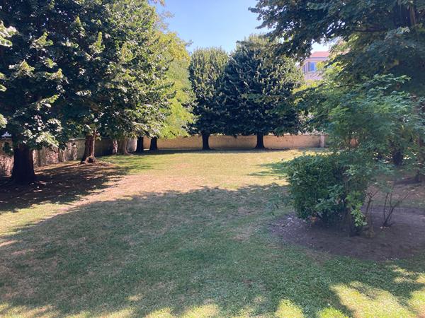 Appartement de 3 pièces quartier Saint Martin d'Etampes libre de bail