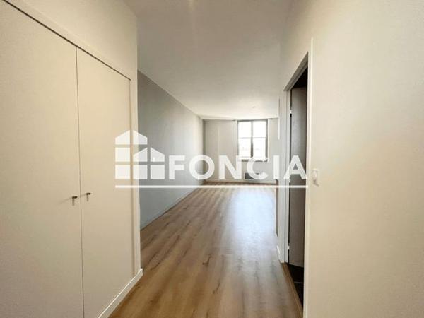 Location Studio 32.55 m² - 72 BOULEVARD DU PRESIDENT CARNOT APPT 205 Agen 47000
