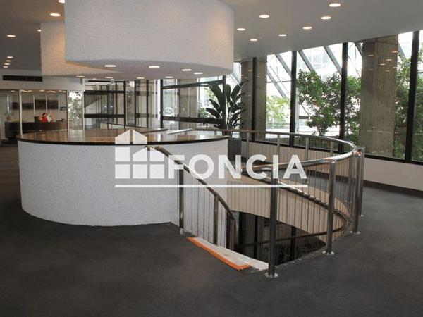 À vendre Local commercial 81.12 m² - Paris 75010