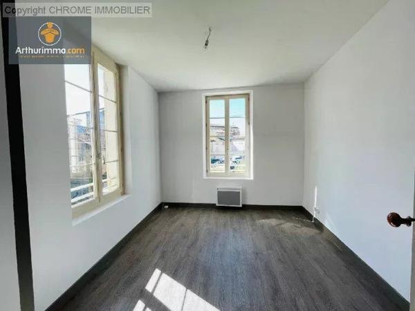 Location                                                      Appartement
                        
                     2 pièces                      63 m2                     à Marmande