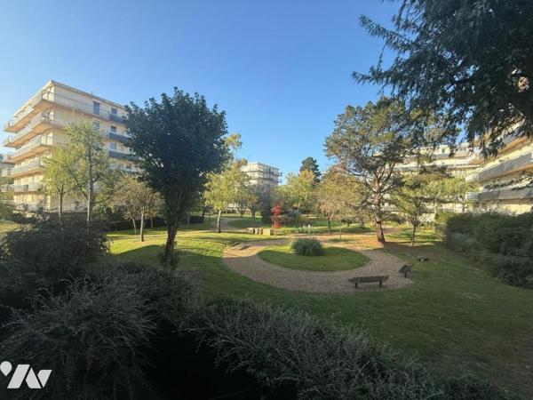 ANGERS SUD TYPE 3 AVEC TERRASSE ET CAVE