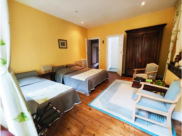 Maison 10 pièces - 284 m²