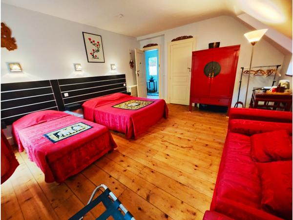 Maison 10 pièces - 284 m²