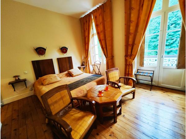 Maison 10 pièces - 284 m²