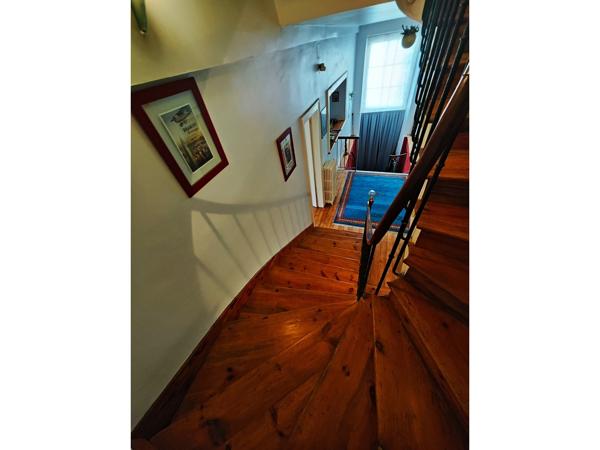 Maison 10 pièces - 284 m²