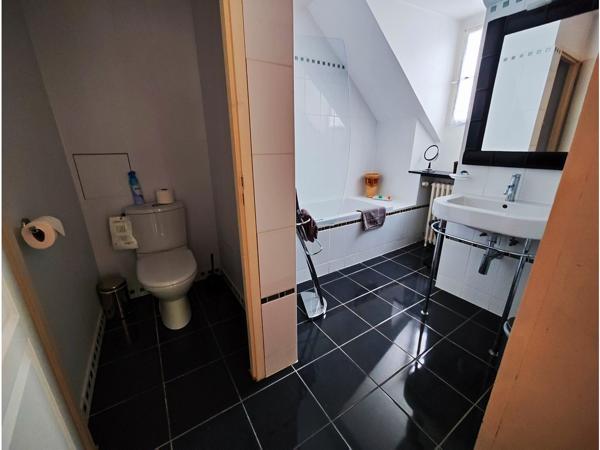 Maison 10 pièces - 284 m²