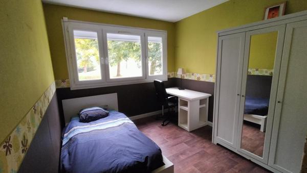 Appartement à louer 5 pièces - 84 m²