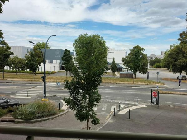 Appartement à louer 5 pièces - 84 m²