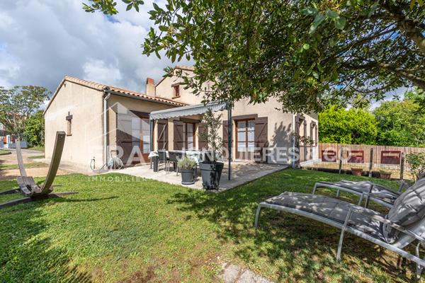 A vendre Castanet Tolosan maison T7 de 154 m2+ T2 indépendant