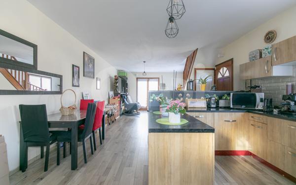 Appartement à vendre    3 pièces • 75 m2 Chennevières-sur-Marne