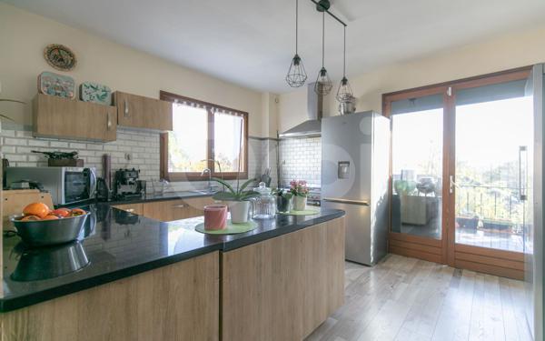 Appartement à vendre    3 pièces • 75 m2 Chennevières-sur-Marne