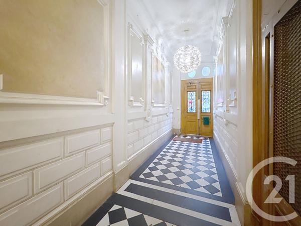 Appartement F3 à vendre  3 pièces - 51 m2 PARIS - 75018