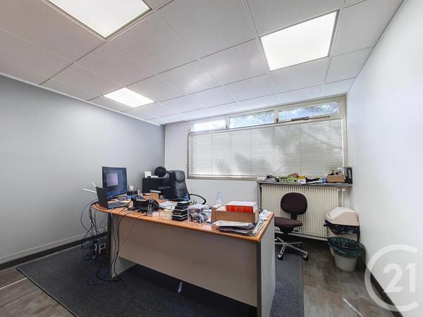 à vendre  196,46 m2 COURBEVOIE - 92