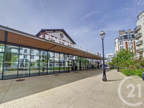 à vendre  196,46 m2 COURBEVOIE - 92