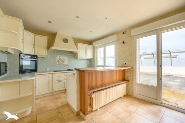 Maison à vendre |                                       Sainte-Soulle |                                        6 pièces  |  148 m²