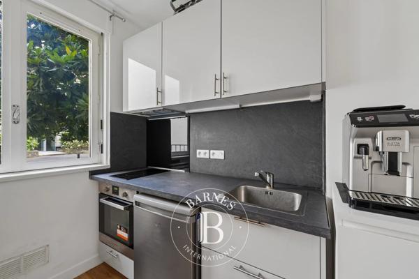 Paris 16ème, Appartement  22 m² à vendre