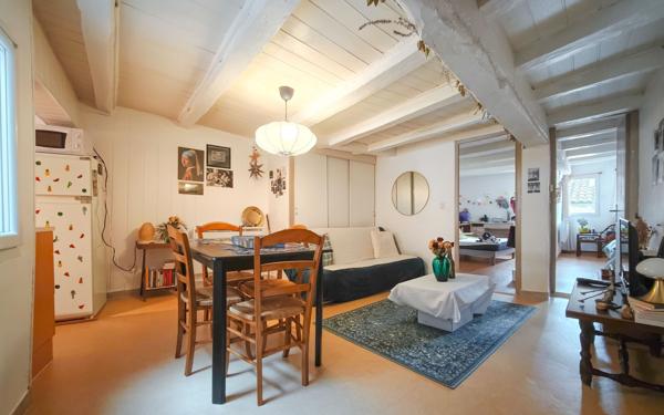 Immeuble à vendre    9 pièces • 200 m2 Aurillac