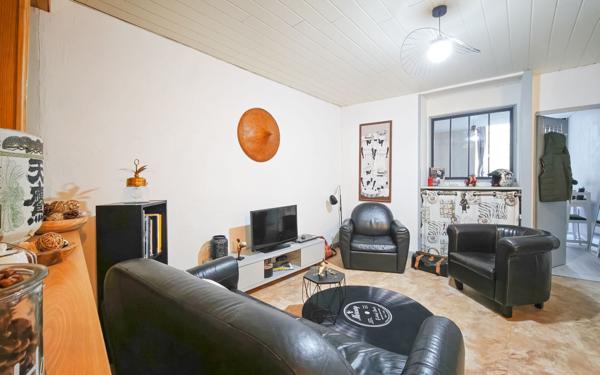 Immeuble à vendre    9 pièces • 200 m2 Aurillac