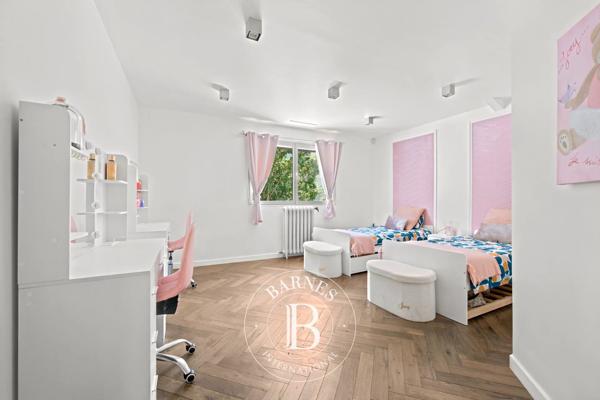 Bry-sur-Marne, Maison 4 Chambres -  235 m² à vendre