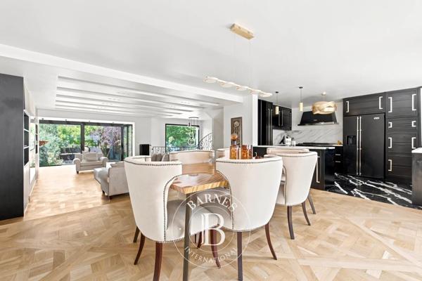 Bry-sur-Marne, Maison 4 Chambres -  235 m² à vendre