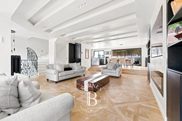 Bry-sur-Marne, Maison 4 Chambres -  235 m² à vendre