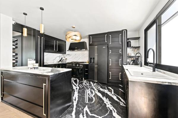 Bry-sur-Marne, Maison 4 Chambres -  235 m² à vendre