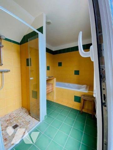 A Vendre à Trébeurden (22560) en Côtes-d'Armor (22), maison en ossature bois de 2005, d'une sur...