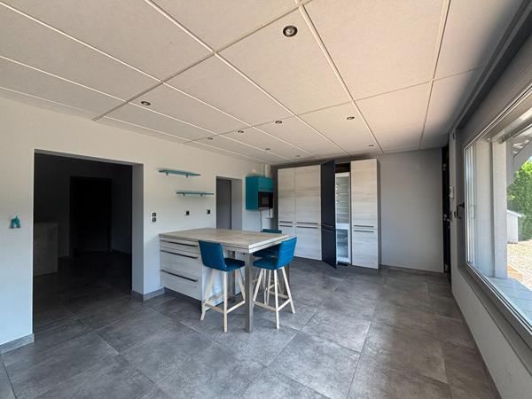 Maison 6 pièces 218 m2