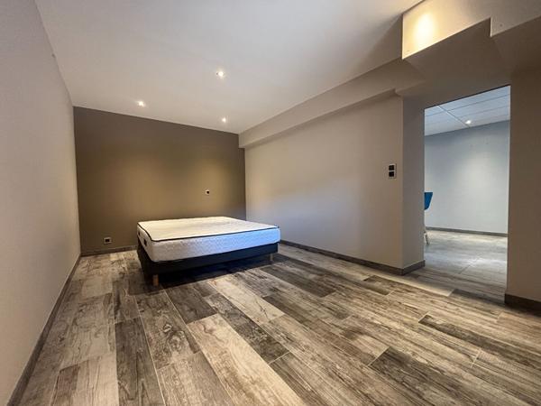 Maison 6 pièces 218 m2
