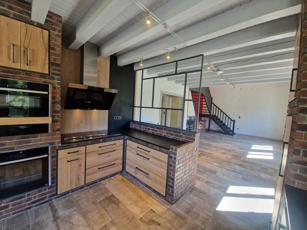 Maison 6 pièces 218 m2