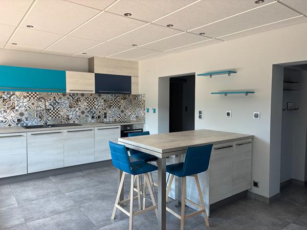Maison 6 pièces 218 m2