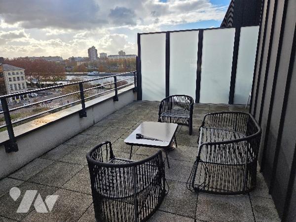 ROUEN, studio actuellement loué  d'~23m² dans résidence universitaire sécurisée avec ascenseur.
