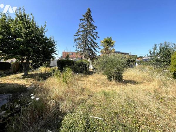 A VENDRE - SAINT-SEBASTIEN-SUR-LOIRE - Maison d'habitation d'env 134.15m² hab sur 717m² de terrain