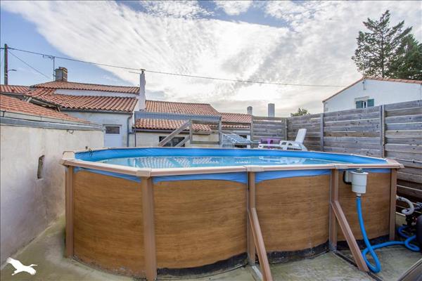 Maison à vendre |  Saint-Jean-de-Liversay |  6 pièces | 170 m²