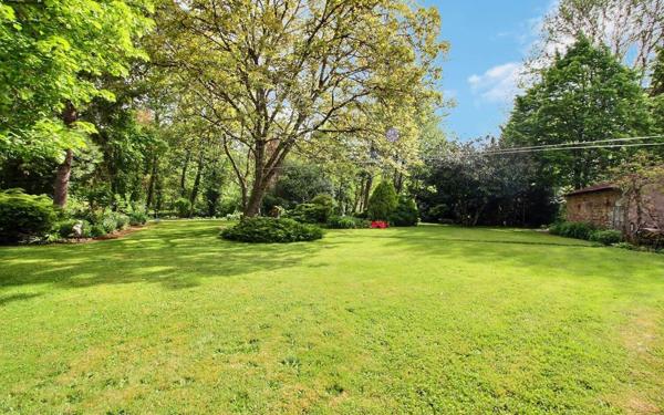 Maison à vendre    7 pièces •  Le Creusot