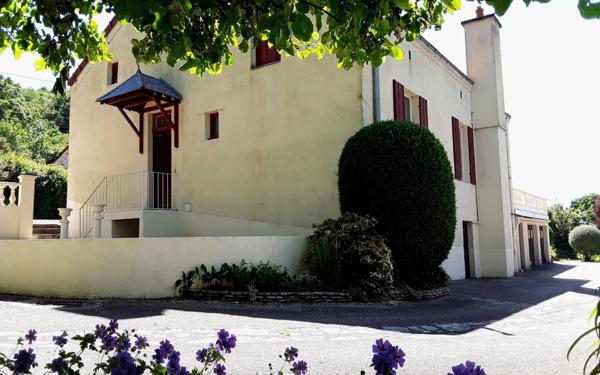 Maison à vendre    7 pièces •  Le Creusot