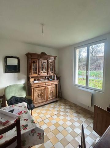Maison bosc le hard 50m² - 532m² de jardin - 2 chambres - Cuisine séjour - Salle de douche - idéal premier achat ou investissement proche toutes commodités mier achat