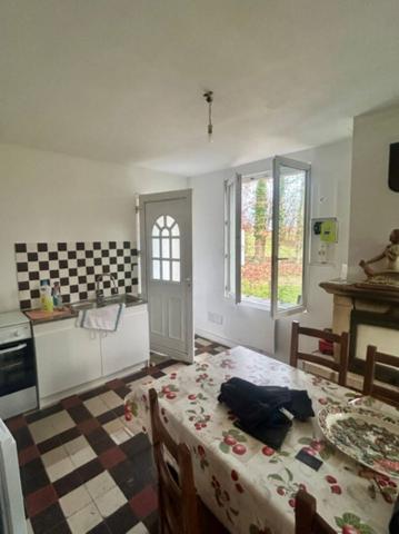 Maison bosc le hard 50m² - 532m² de jardin - 2 chambres - Cuisine séjour - Salle de douche - idéal premier achat ou investissement proche toutes commodités mier achat