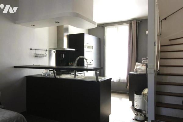 Maison 3 pièces minimum dont 2 chambres, sous-sol, combles et jardin moins de 15 minutes du RER