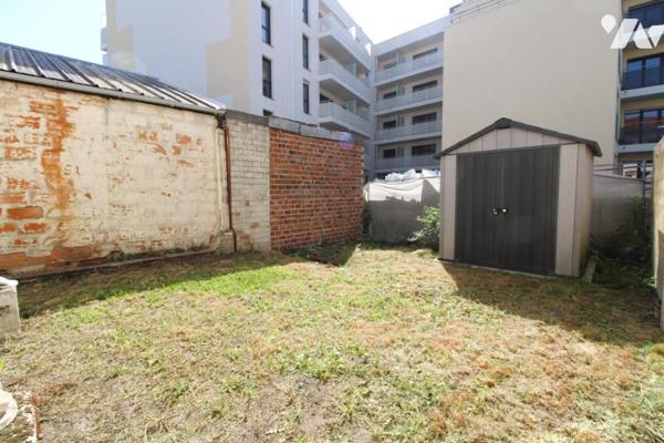 Maison 3 pièces minimum dont 2 chambres, sous-sol, combles et jardin moins de 15 minutes du RER