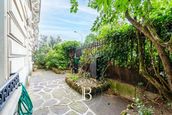 Paris 16ème, Appartement 2 Chambres -  134 m² à vendre