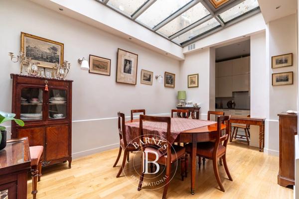 Paris 16ème, Appartement 2 Chambres -  134 m² à vendre