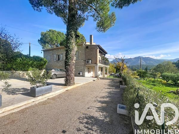 Location maison 3 pièces 79 m² Roquevaire